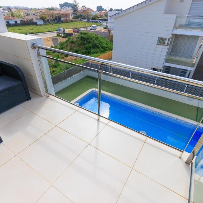 Villa Sienna - Four-Bedroom House - 13