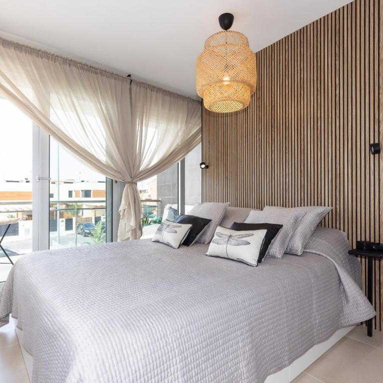 Villa Sienna - Four-Bedroom House - 19