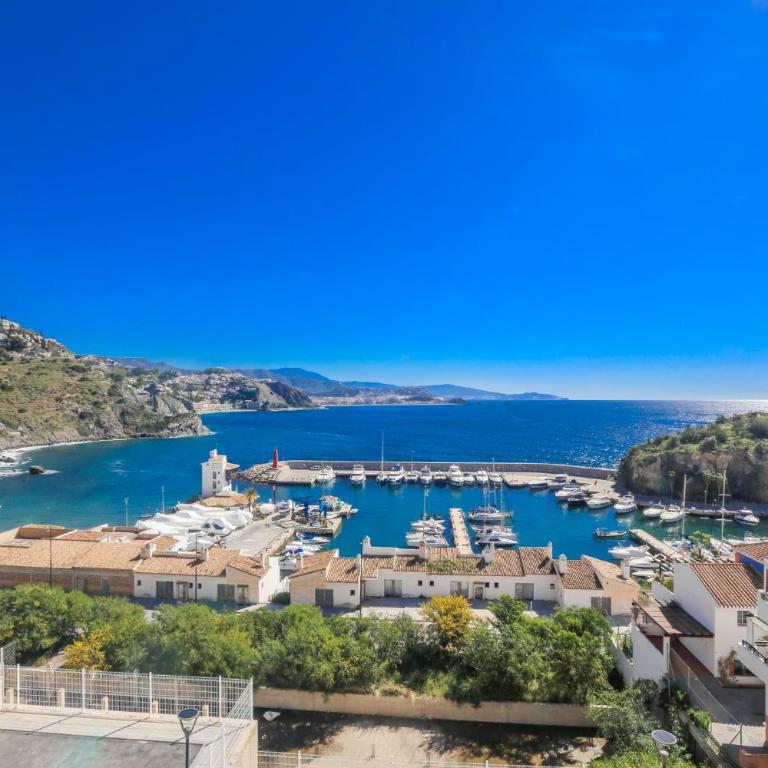 Icon Deluxe Marina Views - Three-Bedroom Apartment - 16