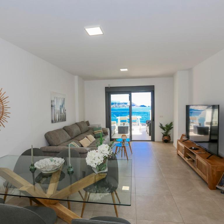 Icon Deluxe Marina Views - Three-Bedroom Apartment - 17