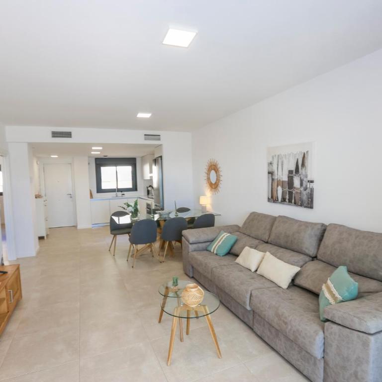 Icon Deluxe Marina Views - Three-Bedroom Apartment - 18