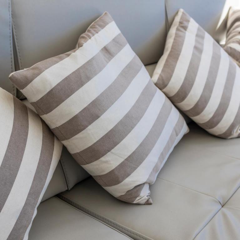 Icon Deluxe Marina Views - Three-Bedroom Apartment - 12