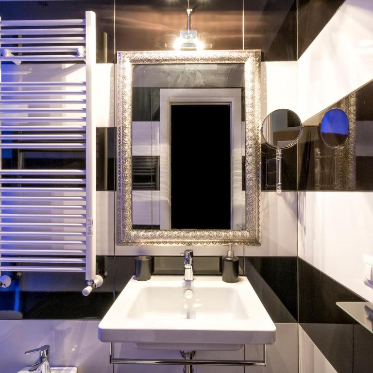 Lea Luxury Rooms - Camera Matrimoniale Elegant - 6
