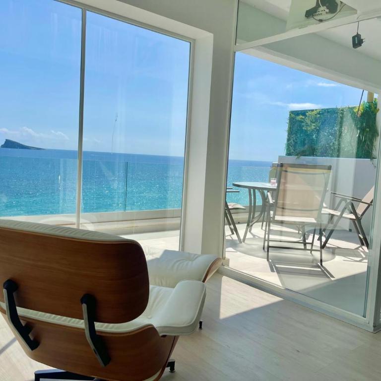 Emalco SeaFront Modern Apartment - Apartamento - 8