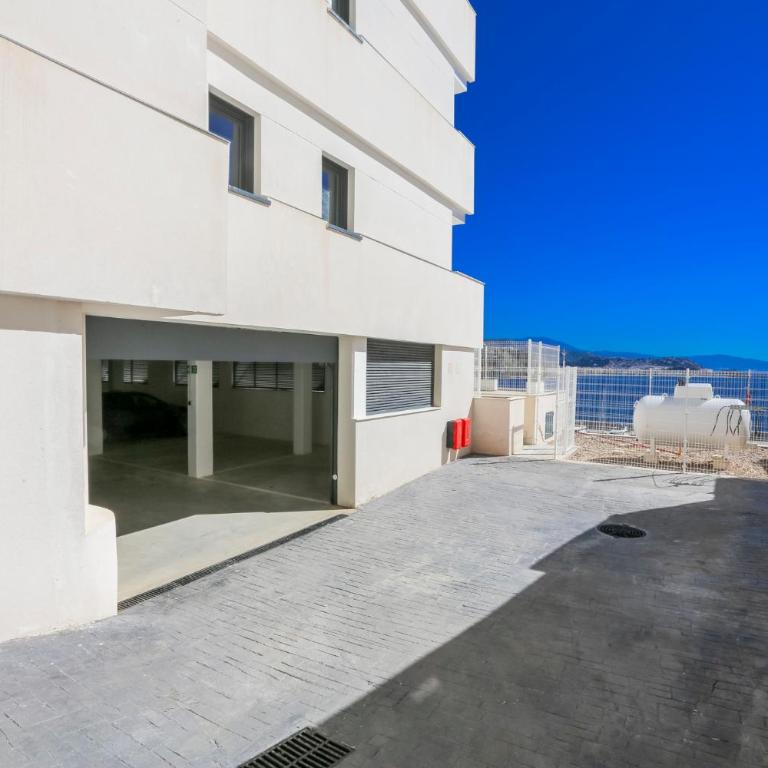 Icon Deluxe Marina Views - Three-Bedroom Apartment - 42