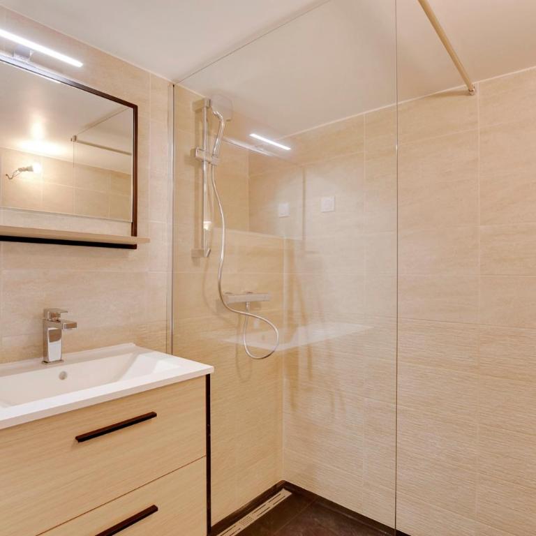 Pick A Flat's Apartments in Montmartre - Rue des Cottages - Appartement 2 Chambres - 4