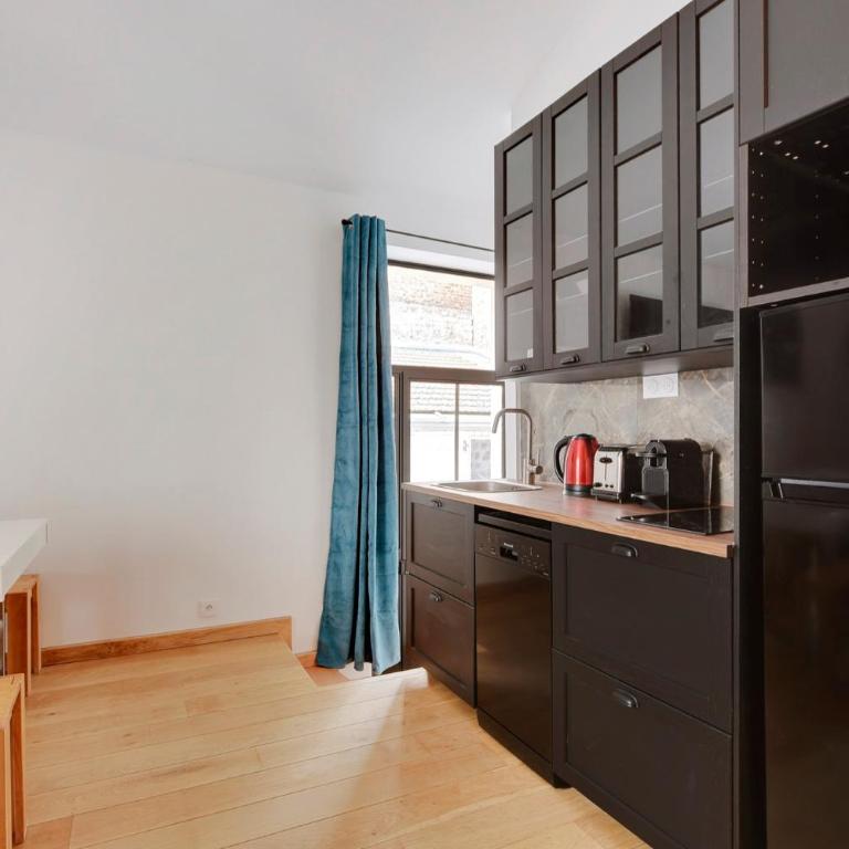 Pick A Flat's Apartments in Montmartre - Rue des Cottages - Appartement 2 Chambres - 16