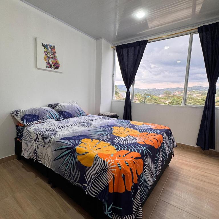 Edificio el Roble - Three-Bedroom Apartment - 7