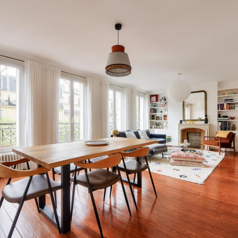 Charming Property with Open Views - Appartement - 3