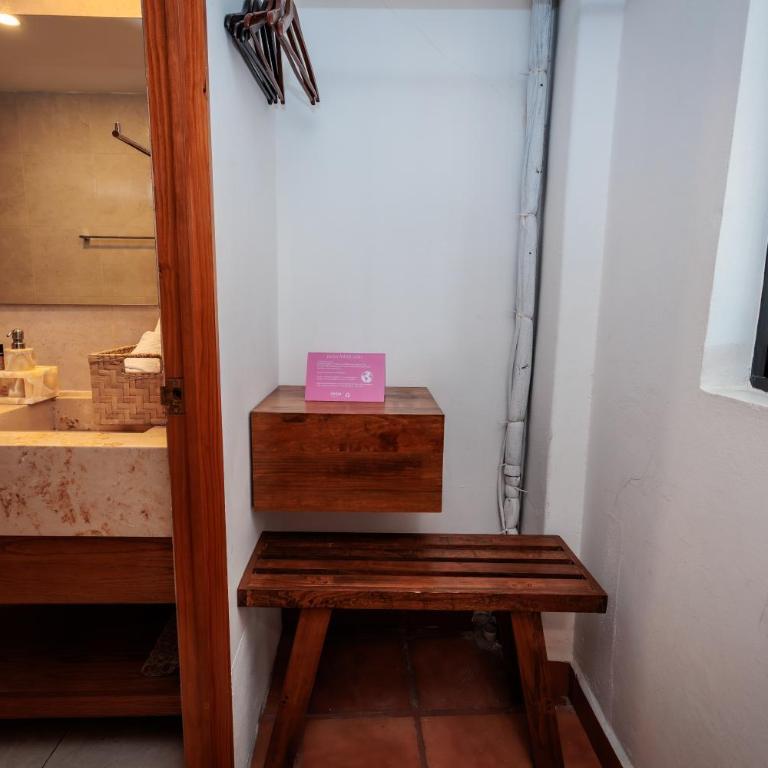 Hotel Rosa Mexicano - Habitación Doble con baño privado - 2 camas - 9