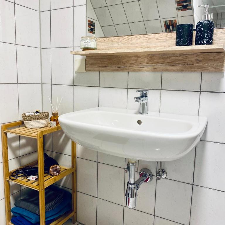 Das Gutenberghaus - Self Check In - One-Bedroom Apartment - 7