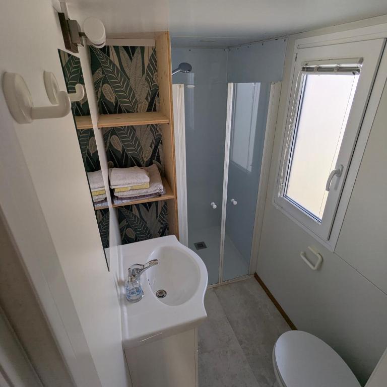 Bungalow Adria Lido di Colico , Direct on Lake & Central Town - Appartamento con 2 Camere da Letto - 11
