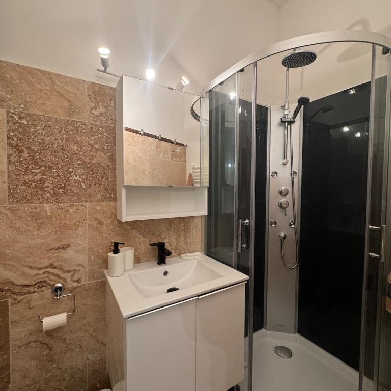 Appartement avec Bain à Remous & Patio - Two-Bedroom Apartment - 6