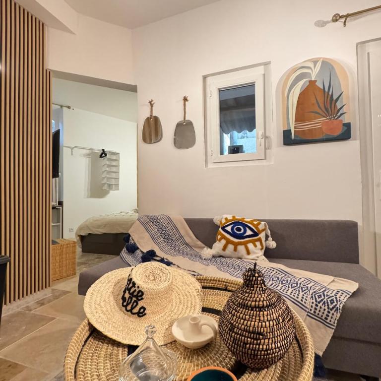 Appartement avec Bain à Remous & Patio - Two-Bedroom Apartment - 8