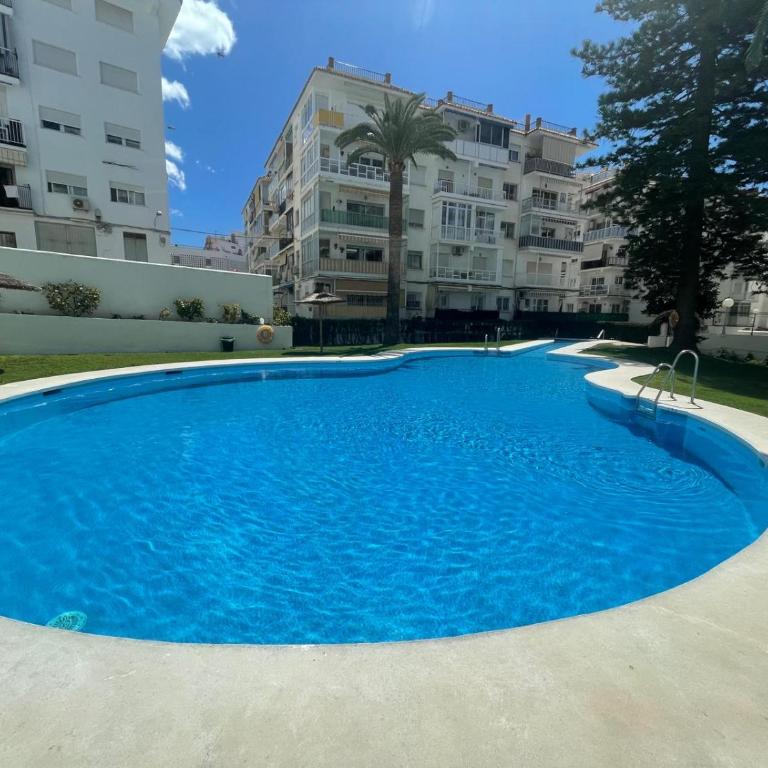 ¡A un paso de peatonal del Balcón de Europa! - One-Bedroom Apartment - 2