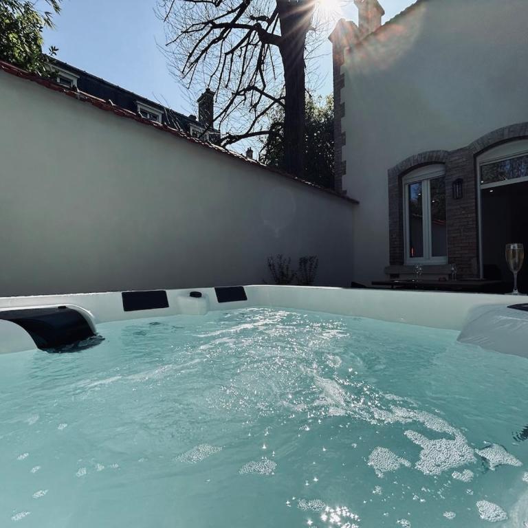 2 Lenoir T2 spacieux avec jacuzzi au centre-ville - Apartment mit 1 Schlafzimmer - 22