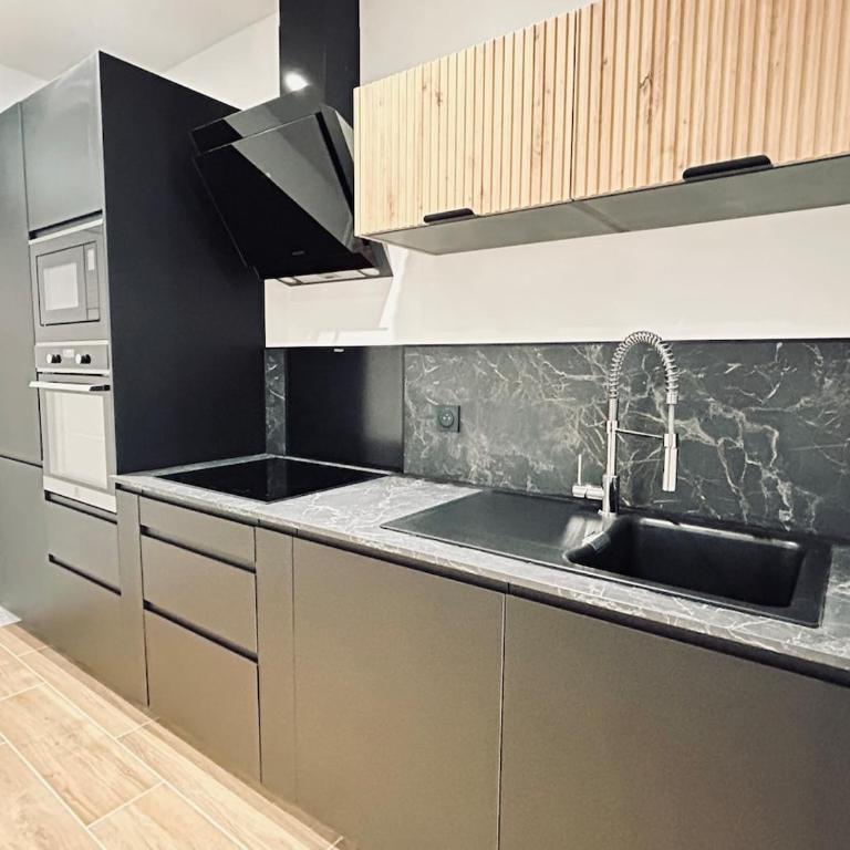 2 Lenoir T2 spacieux avec jacuzzi au centre-ville - Apartment mit 1 Schlafzimmer - 27