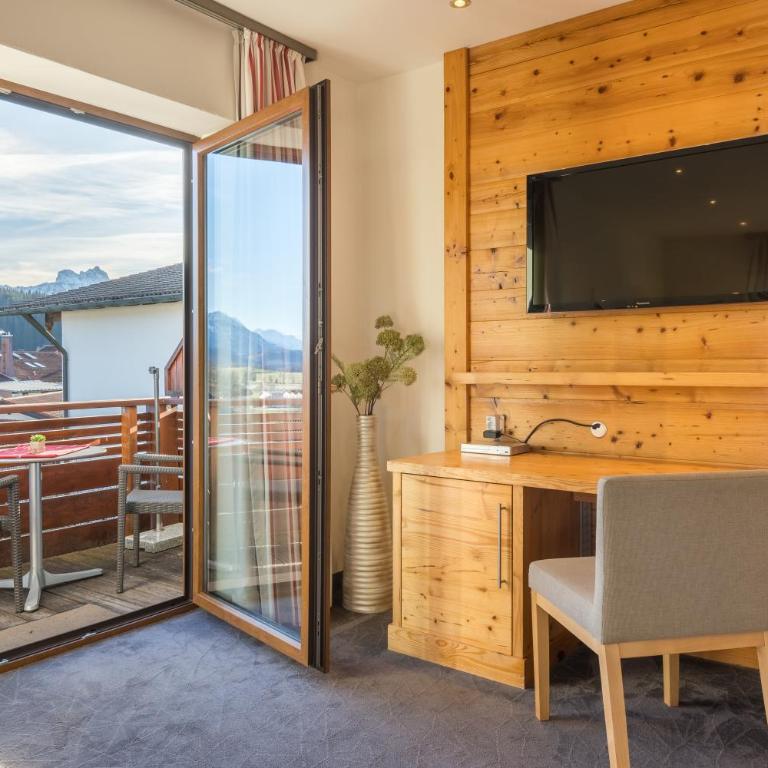 Landhotel Gockelwirt - Suite mit Terrasse - 2