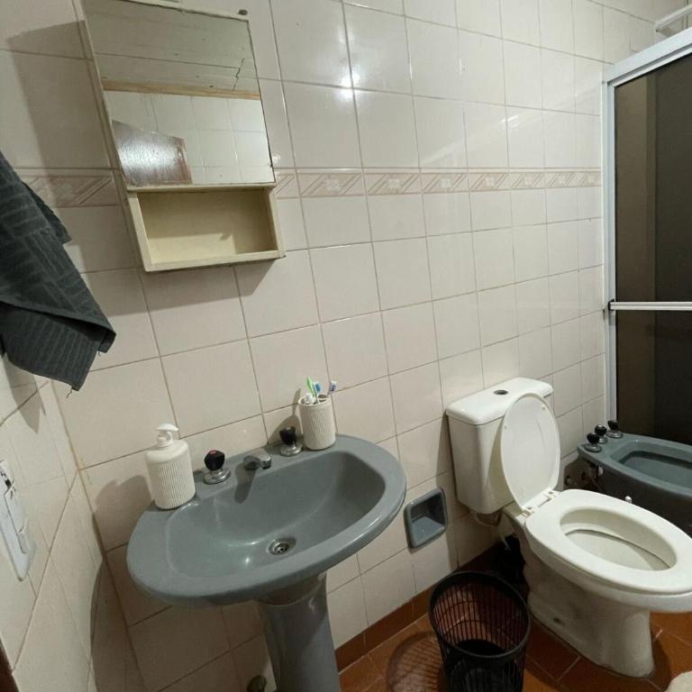 Green Vibes Iguazú A pasos de Av Brasil con WiFi, AA y Parrilla - Apartamento de 1 dormitorio - 8