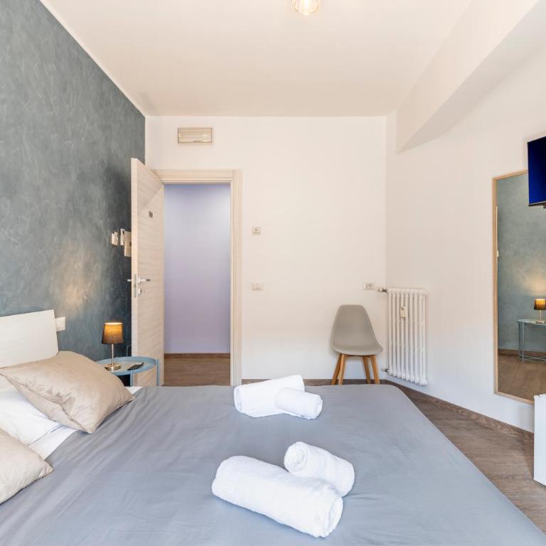 Bnb Drive In - Camera Matrimoniale con Balcone - 1