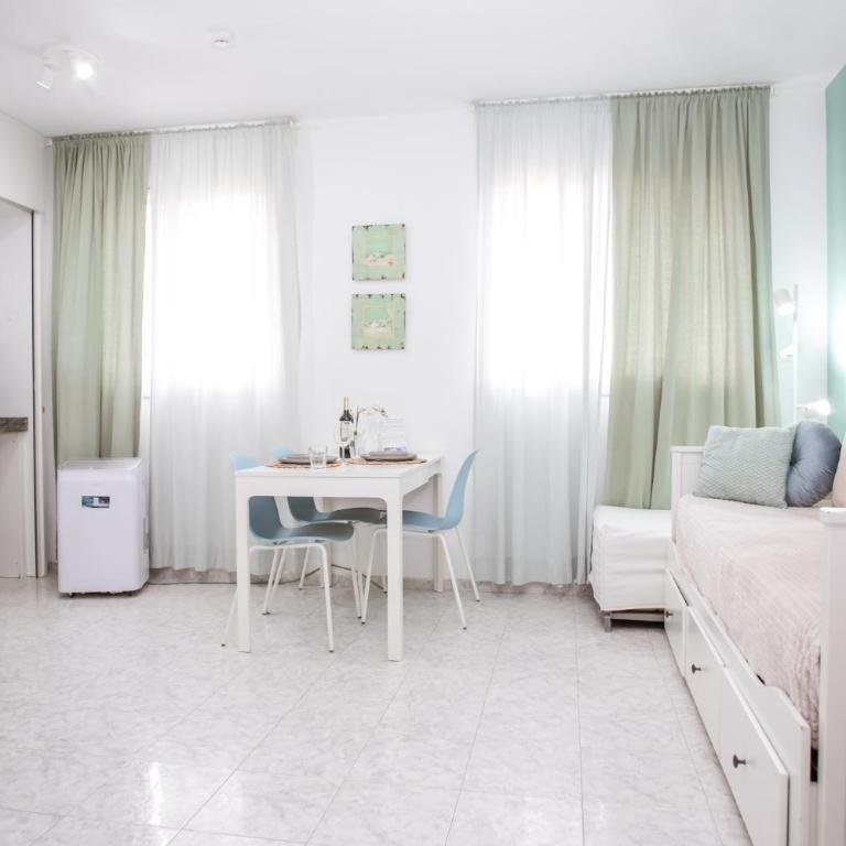 AL01 Estudio 250 m de playa de Fenals, Costa Brava - Apartamento de 1 dormitorio - 6