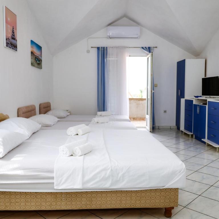 Apartments Djukic - Studio with Sea View - 2