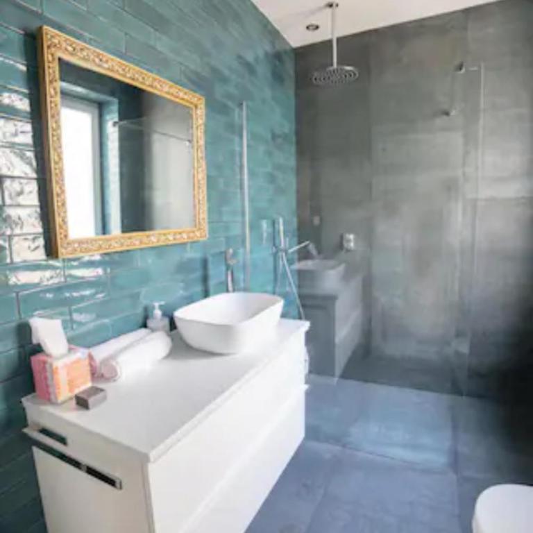 MyHouseSpain - Modern penthouse close to Gran Via - Big Terrace - Apartment with Shower - 12