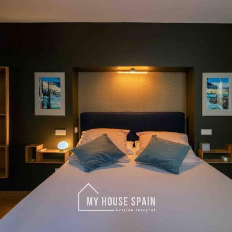 MyHouseSpain - Modern penthouse close to Gran Via - Big Terrace - Apartment with Shower - 10