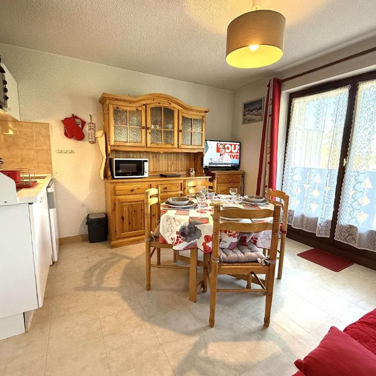 Charmant 2P Cabine à Praz-sur-Arly - Ski, Balcon, Parking, 4 Pers - Appartement 1 Chambre - 1