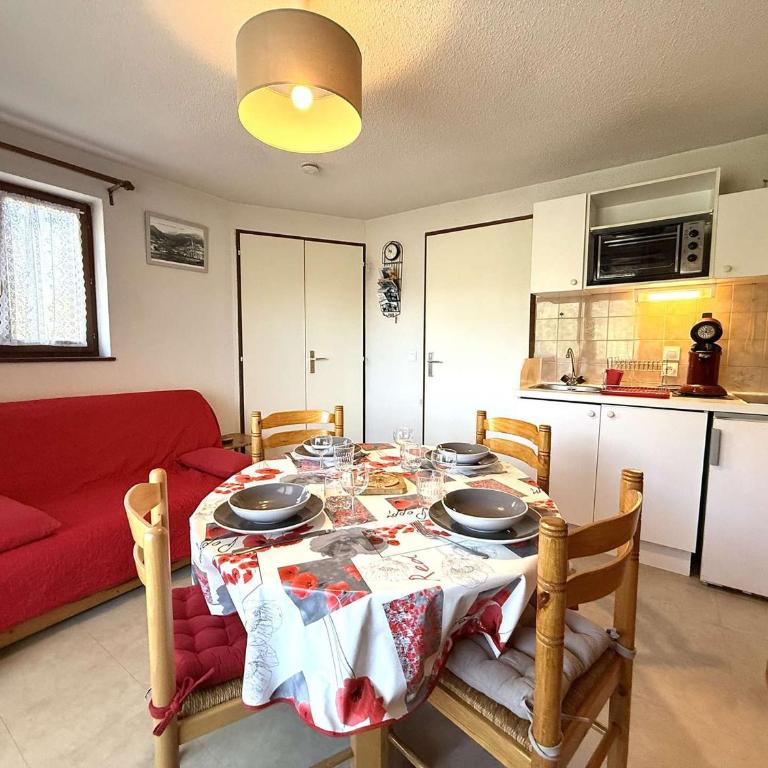 Charmant 2P Cabine à Praz-sur-Arly - Ski, Balcon, Parking, 4 Pers - Appartement 1 Chambre - 3