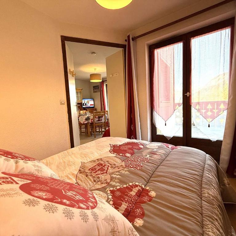 Charmant 2P Cabine à Praz-sur-Arly - Ski, Balcon, Parking, 4 Pers - Appartement 1 Chambre - 8