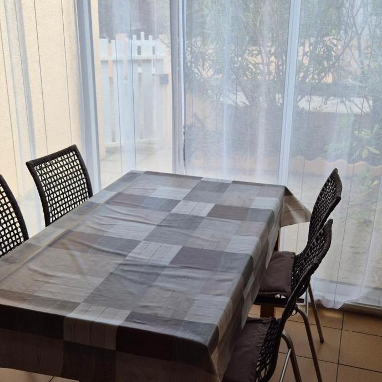 Les Mers du Sud, 4 personnes, vélos, piscine, climatisation, plage à 120m - Casa con 2 Camere da Letto - 6
