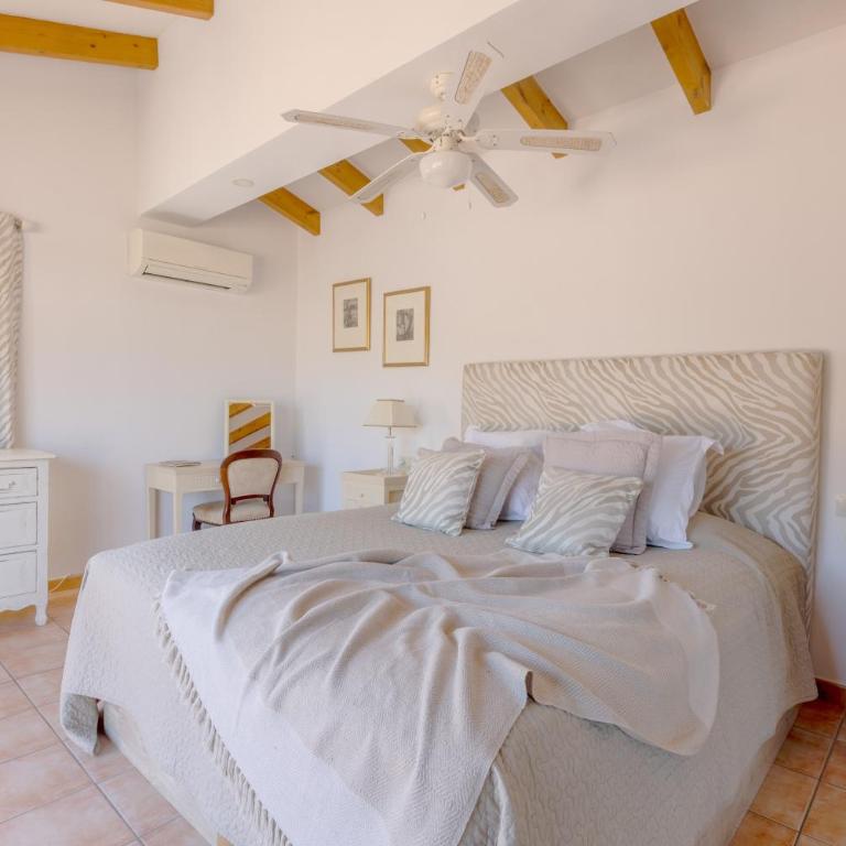 Villa Lovely by Abahana Villas - Villa - 13