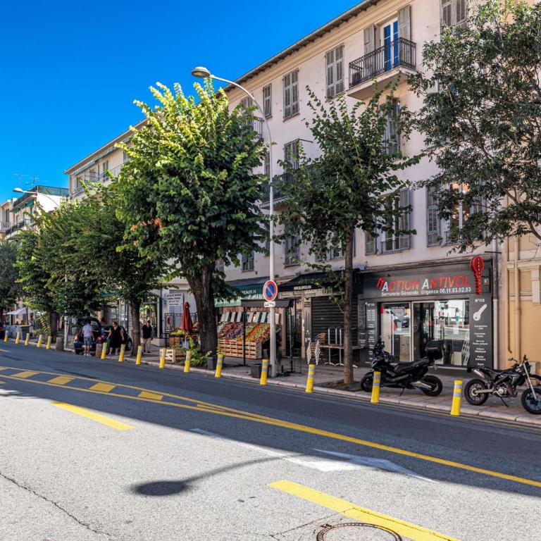 Large & Confort 2 Bdr Renovated - Appartement 2 Chambres - 42