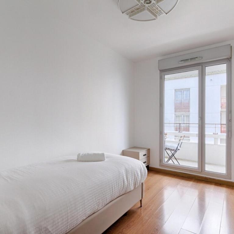 Saint Denis Leon Nozal Magnifique Apartment 5P - Three-Bedroom Apartment - 8