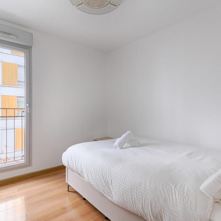 Saint Denis Leon Nozal Magnifique Apartment 5P - Three-Bedroom Apartment - 15