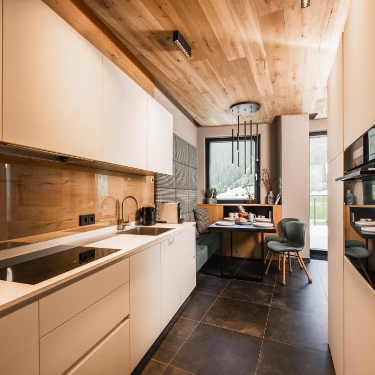 Alpiner Glam Penthouse in der Residenz Silvretta, inkl Silvretta Card Premium - Apartment mit 1 Schlafzimmer - 31