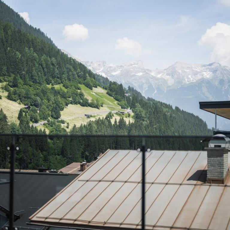 Alpiner Glam Penthouse in der Residenz Silvretta, inkl Silvretta Card Premium - Apartment mit 1 Schlafzimmer - 53