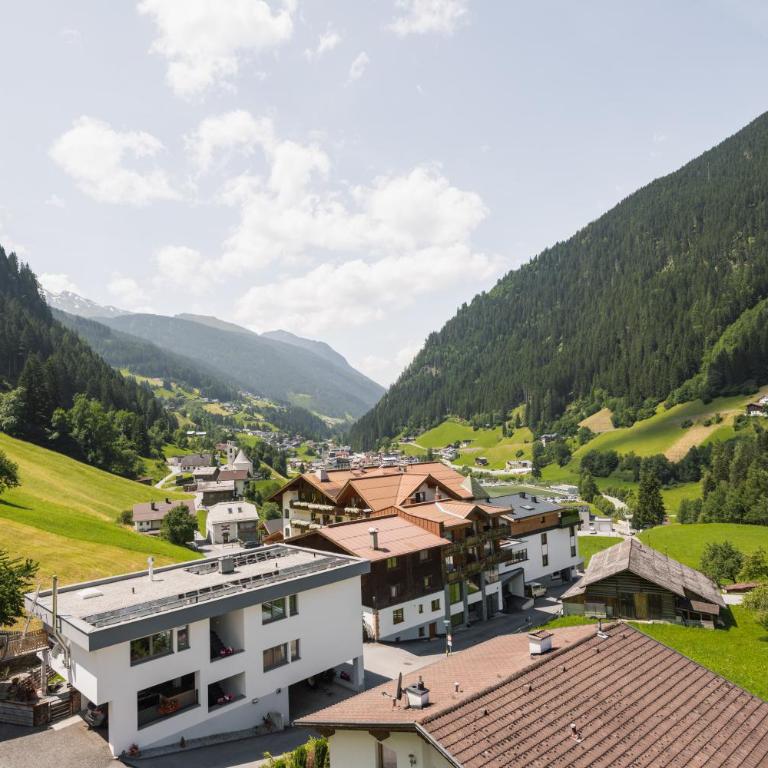 Alpiner Glam Penthouse in der Residenz Silvretta, inkl Silvretta Card Premium - Apartment mit 1 Schlafzimmer - 48