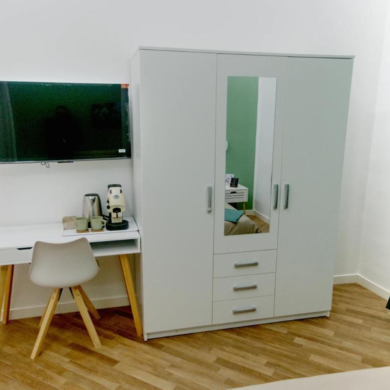 La Casa dei Fiori - Camera Matrimoniale con Bagno Privato - 13