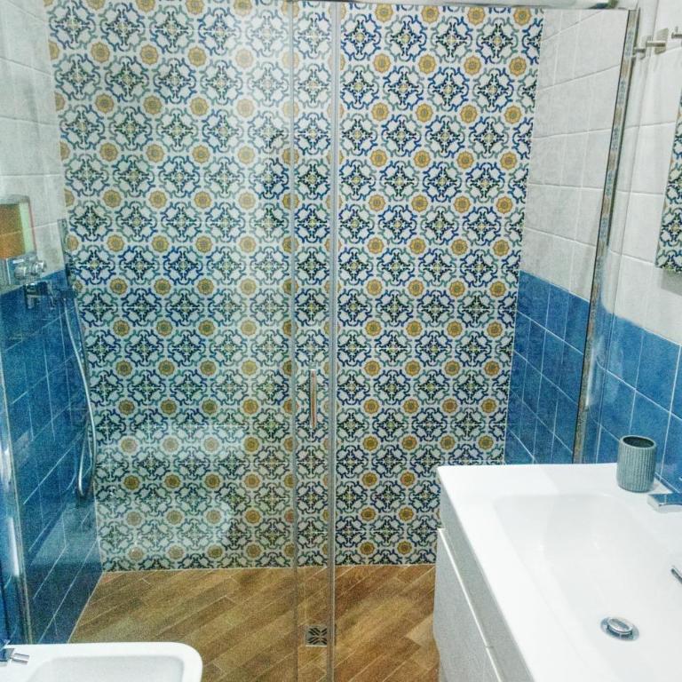 La Casa dei Fiori - Camera Matrimoniale con Bagno Privato - 6