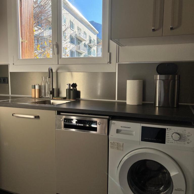 Magnifique T3 vue sur le lac de Serre-Poncon - Appartement 2 Chambres - 5