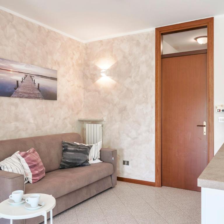 RUSTICO PARK DELLE ROSE - Regarda Travel - Appartamento con Vista Giardino - 9