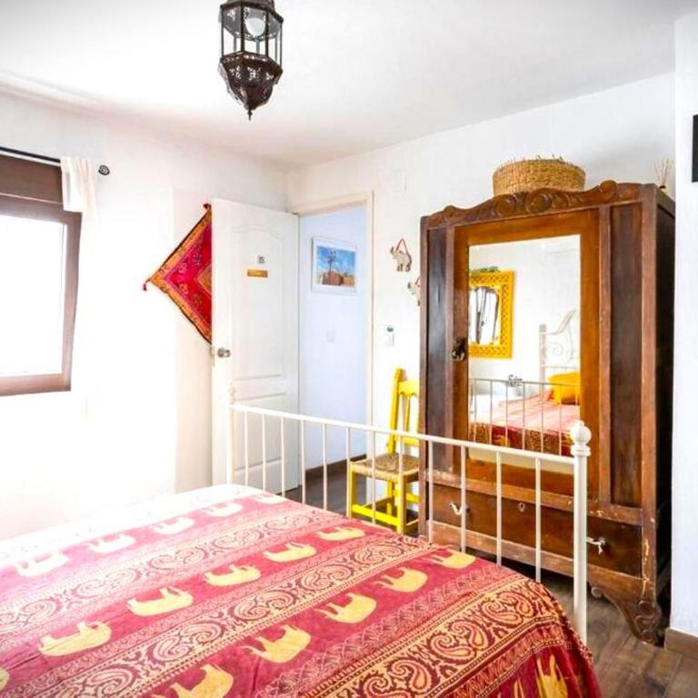 Bright rooms with AC and rooftop terrace in the heart of Cadiz - Habitación Doble con baño compartido - 2