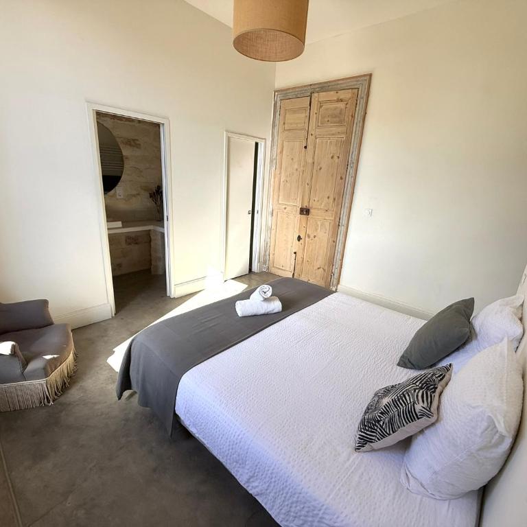 Domaine la Clausade - Maison 5 Chambres avec Piscine Privée - 30