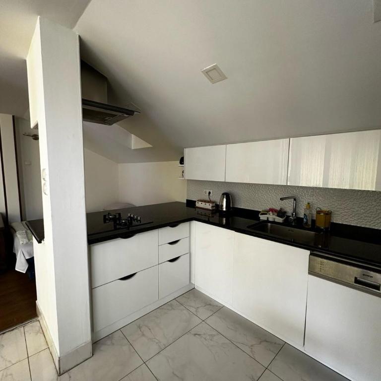 Lena's Corner - Apartman - 8