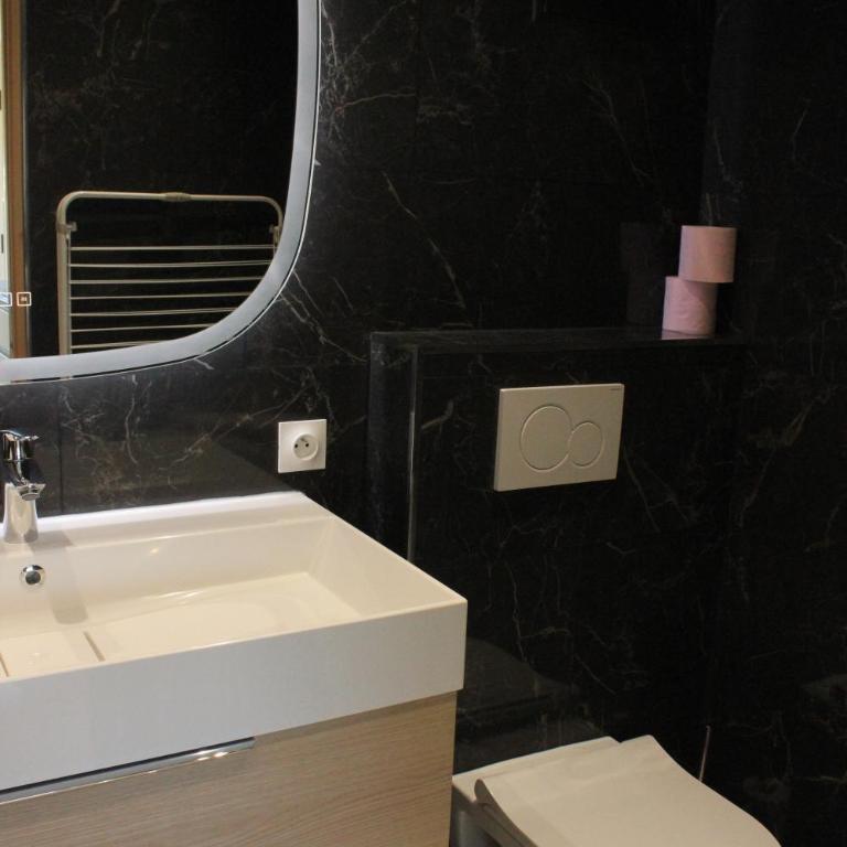 Villa Stella-Jacuzzi, Piscine, Calme-Parking - Appartement - 6