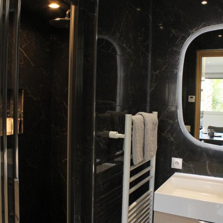 Villa Stella-Jacuzzi, Piscine, Calme-Parking - Appartement - 19