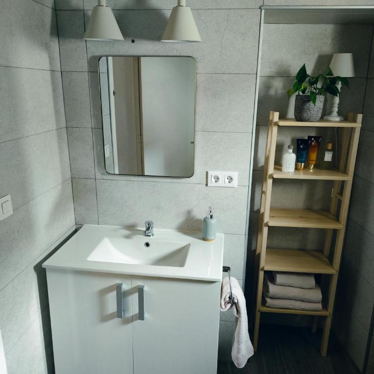 Ca Leo - Three-Bedroom Home - 27