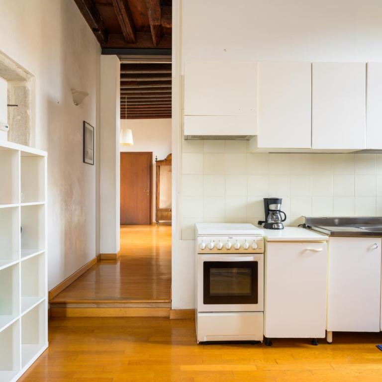 Ca' San Trovaso by Sarlux - Appartamento con 3 Camere da Letto - 11